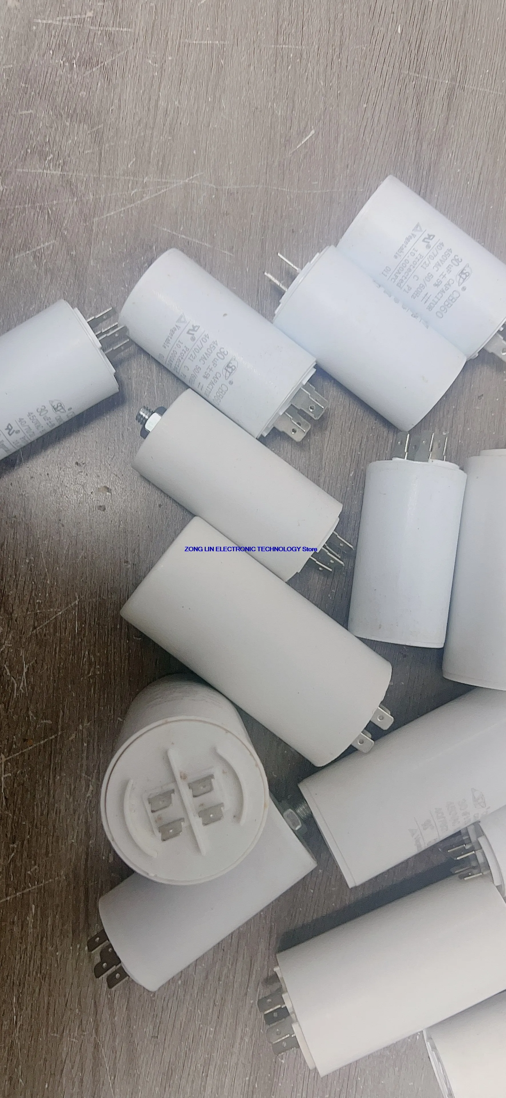 Installation of 4-plug CBB60 washing machine capacitor 4/5/6/8/10/12/15/20/25UF/100UF Without screw feet 1PCS -1lot
Installation of 4-plug CBB60 washing machine capacitor 4/5/6/8/10/12/15/20/25UF/100UF Without screw feet 1PCS -1lot