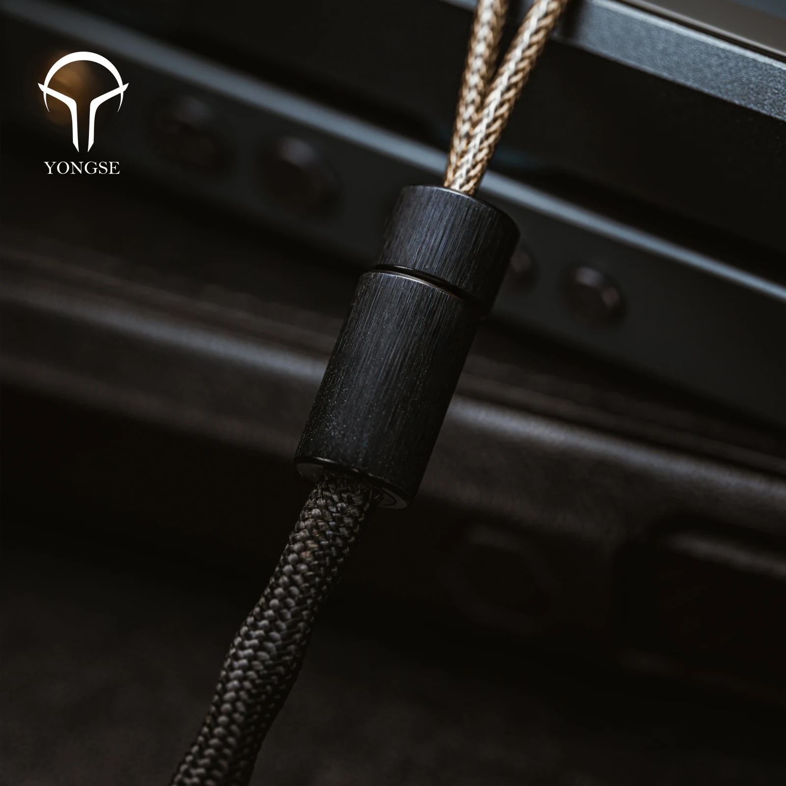 Yongse Black Sea Litz Coaxial Structure Single Crystal Copper And Silver-plated Single Crystal Copper & Graphene Earphone Cabl
Yongse Black Sea Litz Coaxial Structure Single Crystal Copper And Silver-plated Single Crystal Copper & Graphene Earphone Cabl