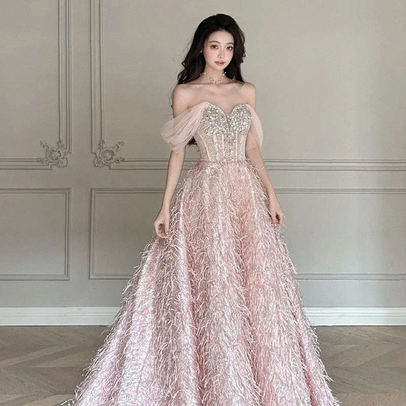 French-Style Pink Tassel Prom Gown Off Shoulder Beads Floor-length Quinceanera Dress Backless Lace Up A-line Birthday Dresses
French-Style Pink Tassel Prom Gown Off Shoulder Beads Floor-length Quinceanera Dress Backless Lace Up A-line Birthday Dresses