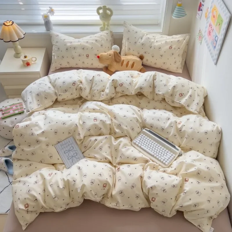 2025 new class A knitted cotton four-piece set, small fresh quilt cover, bed sheet floral dormitory three-piece set
2025 new class A knitted cotton four-piece set, small fresh quilt cover, bed sheet floral dormitory three-piece set