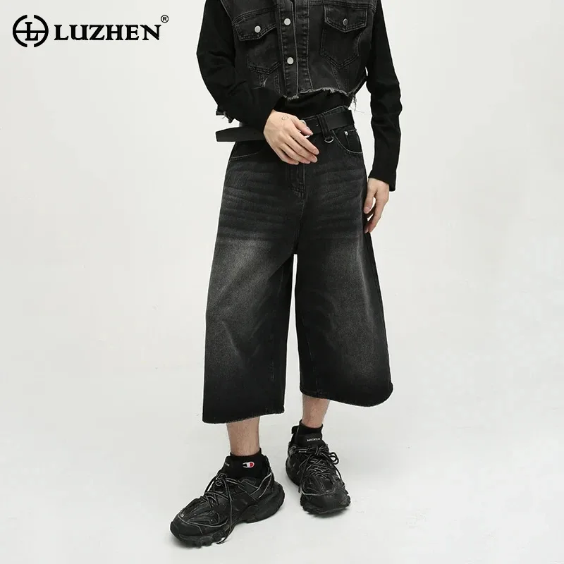 LUZHEN Male Summer Casual Spring Men's Loose Jeans Vintage Wide Leg Shorts New Washed Fashion Knee Length Denim Trouser 9A8825
LUZHEN Male Summer Casual Spring Men's Loose Jeans Vintage Wide Leg Shorts New Washed Fashion Knee Length Denim Trouser 9A8825