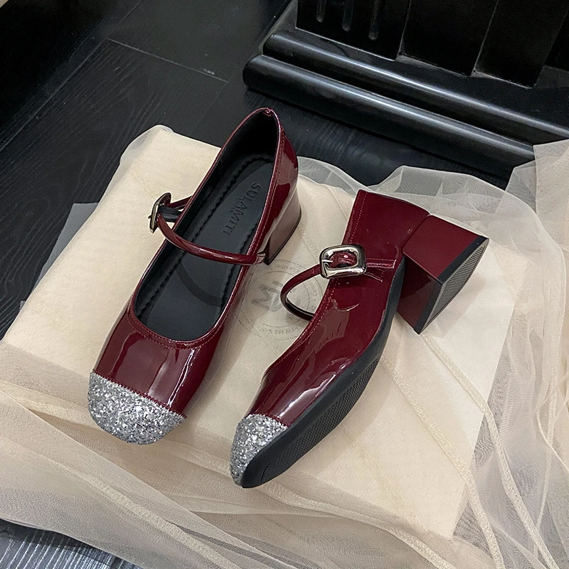 New Women's Mary Jane Shoes Low Heel Elegant Tweed Dress Shoes Fashion Floral Embroidery Buckle Strap Heel Lady Square Toe Pumps
New Women's Mary Jane Shoes Low Heel Elegant Tweed Dress Shoes Fashion Floral Embroidery Buckle Strap Heel Lady Square Toe Pumps