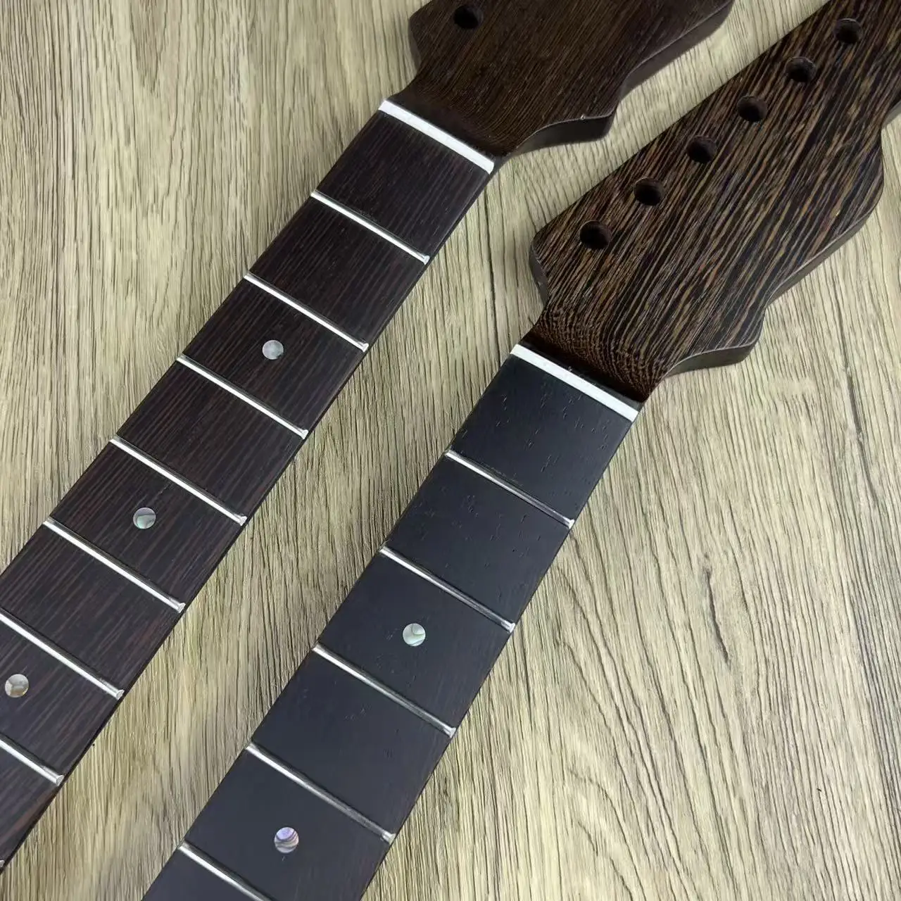 JT Style Electric Guitar Neck - Chicken Wing Wood, Tail Adjustable, Perfect for Custom Builds & Upgrades
JT Style Electric Guitar Neck - Chicken Wing Wood, Tail Adjustable, Perfect for Custom Builds & Upgrades
