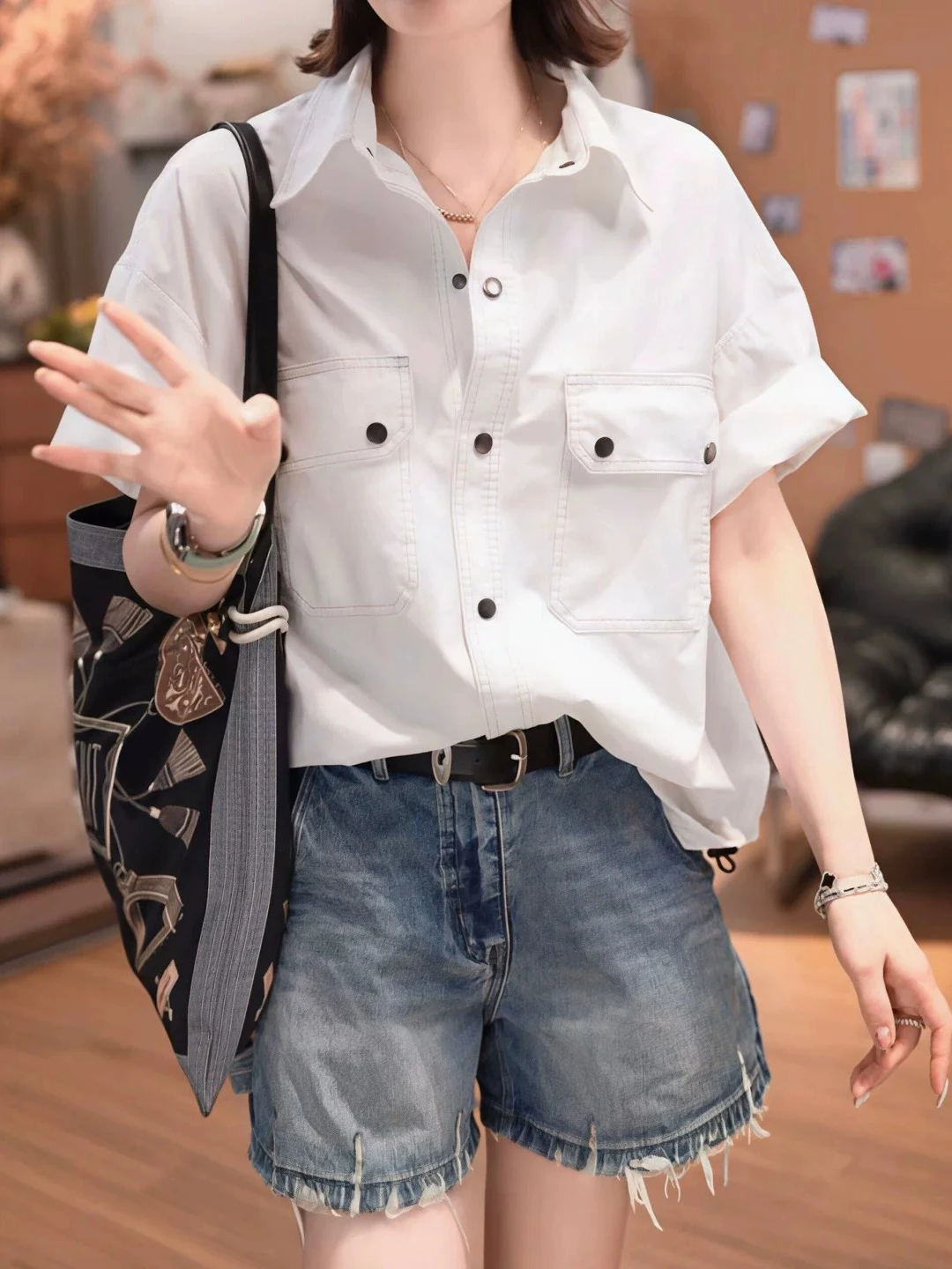 Korean Style Pure Cotton Short Sleeve Shirt Women Summer Loose plus Size Slimming Top Quality Commute Fashion Casual Wear
Korean Style Pure Cotton Short Sleeve Shirt Women Summer Loose plus Size Slimming Top Quality Commute Fashion Casual Wear