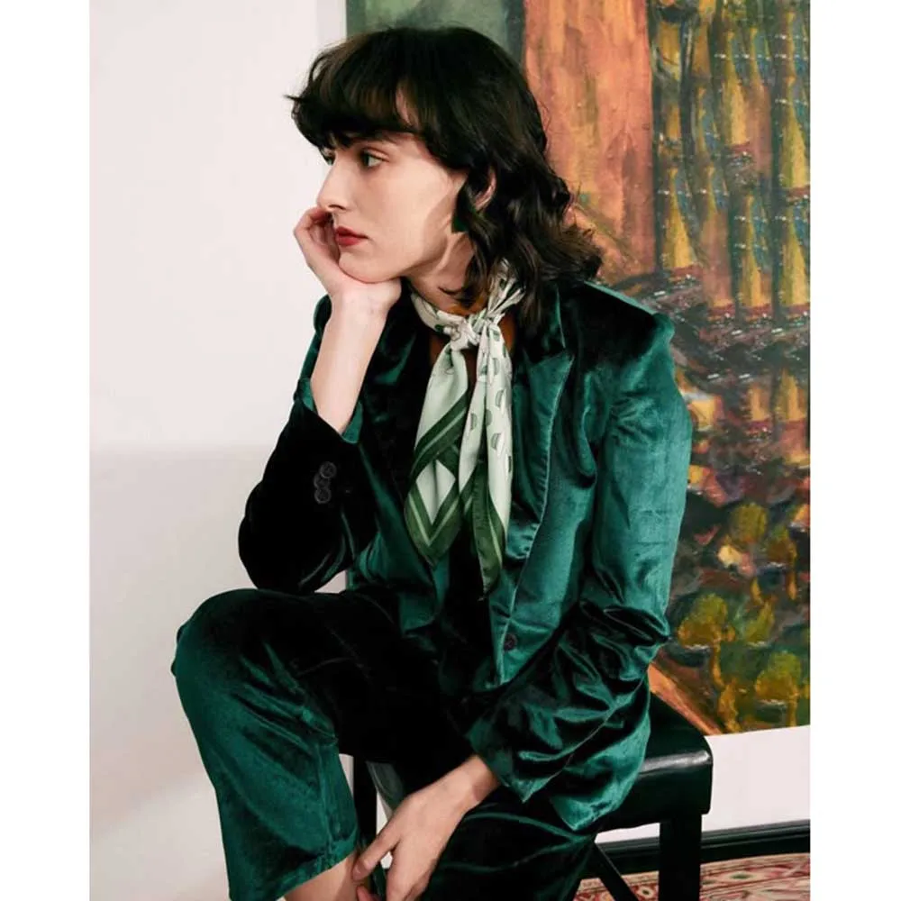 Elegant New in Women's Green Velvet Tailoring Suits Single Breasted Two Piece Jacket Pants Female Clothing Office Blazers Sets
Elegant New in Women's Green Velvet Tailoring Suits Single Breasted Two Piece Jacket Pants Female Clothing Office Blazers Sets