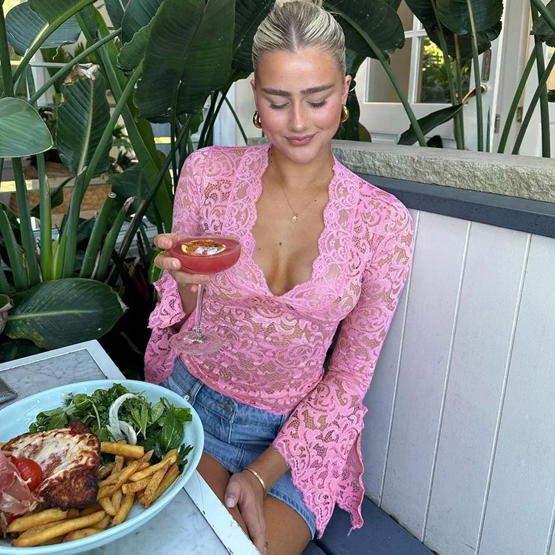 Sexy Women Pink Lace Embroidery Crop Shirts Tops Long Sleeve Deep V Lace Ruffles T Shirt Party Lady Slim Cropped Tops Summer New
Sexy Women Pink Lace Embroidery Crop Shirts Tops Long Sleeve Deep V Lace Ruffles T Shirt Party Lady Slim Cropped Tops Summer New