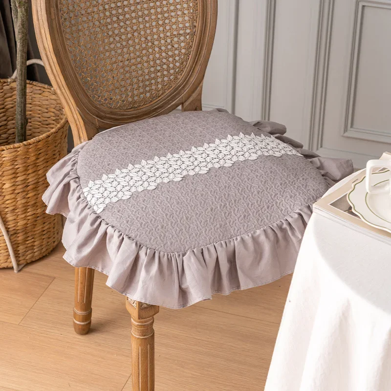 Korean Style Lace Embroidered Pure Cotton Chair Cushion Horseshoe Shape Home Dining Chair Mat Non-slip Seat Cushion Four Seasons
Korean Style Lace Embroidered Pure Cotton Chair Cushion Horseshoe Shape Home Dining Chair Mat Non-slip Seat Cushion Four Seasons