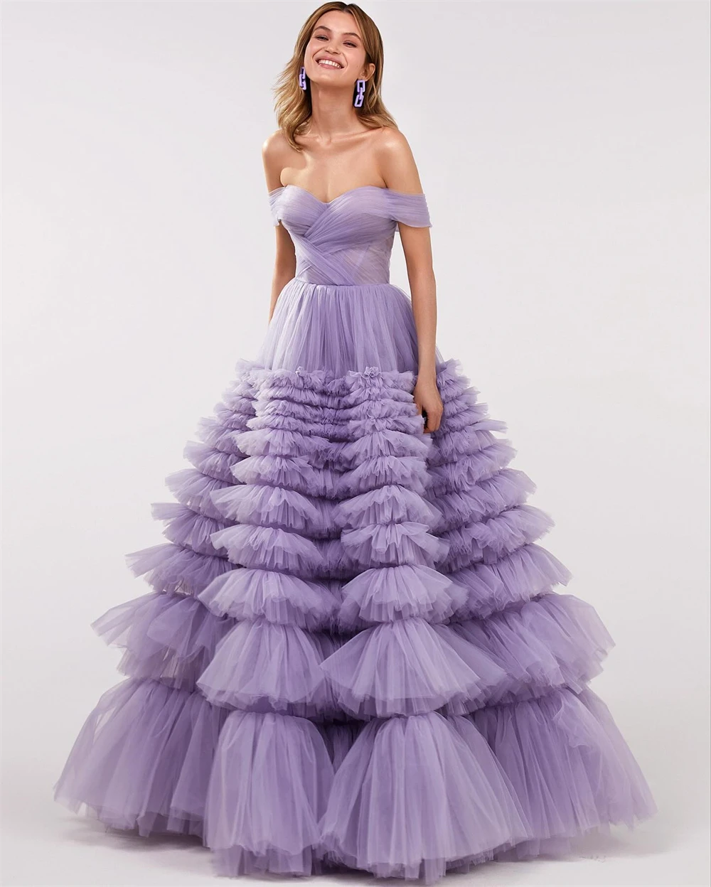Customized High Quality Tulle Evening Dresses Exquisite Off the Shoulder Celebrity Gowns Fashion Sweep Train Party Gowns
Customized High Quality Tulle Evening Dresses Exquisite Off the Shoulder Celebrity Gowns Fashion Sweep Train Party Gowns