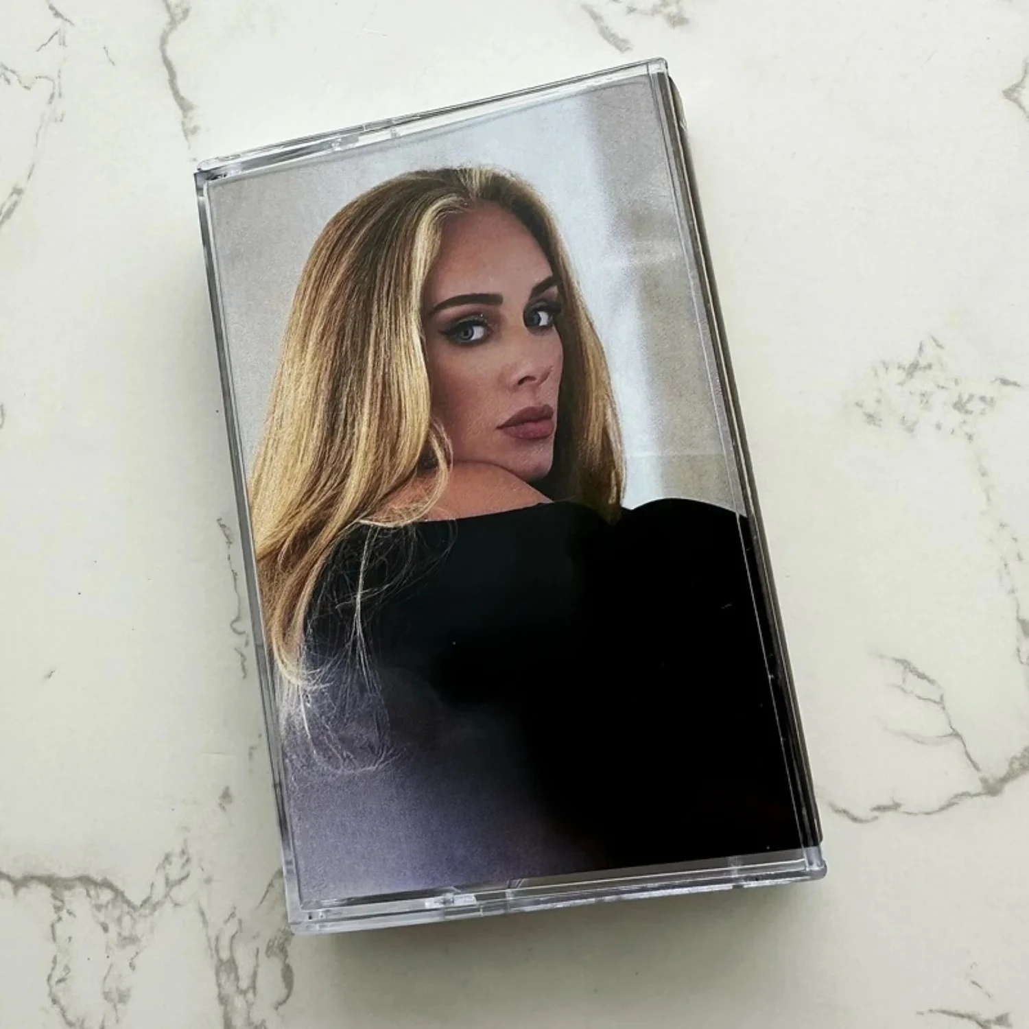 Soulful Pop Hits Cassette Tape, Portrait Close-Up Art Cover, High-Fidelity Analog Audio Media for Music Fans & Home Decor
Soulful Pop Hits Cassette Tape, Portrait Close-Up Art Cover, High-Fidelity Analog Audio Media for Music Fans & Home Decor
