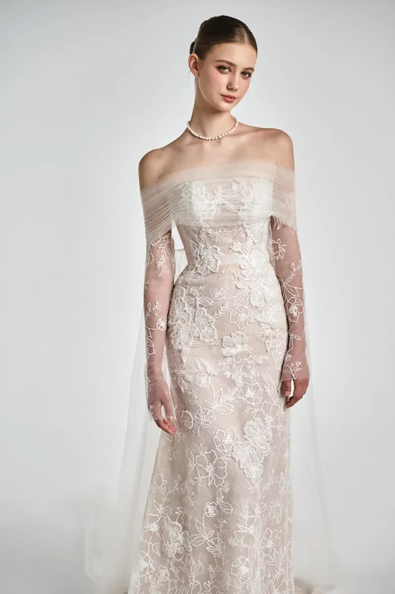 Customize The Latest Classic Mermaid Ivory Sweetheart's Elegant Beaded Applique For Straight-Span Sweeping Train In 2025
Customize The Latest Classic Mermaid Ivory Sweetheart's Elegant Beaded Applique For Straight-Span Sweeping Train In 2025