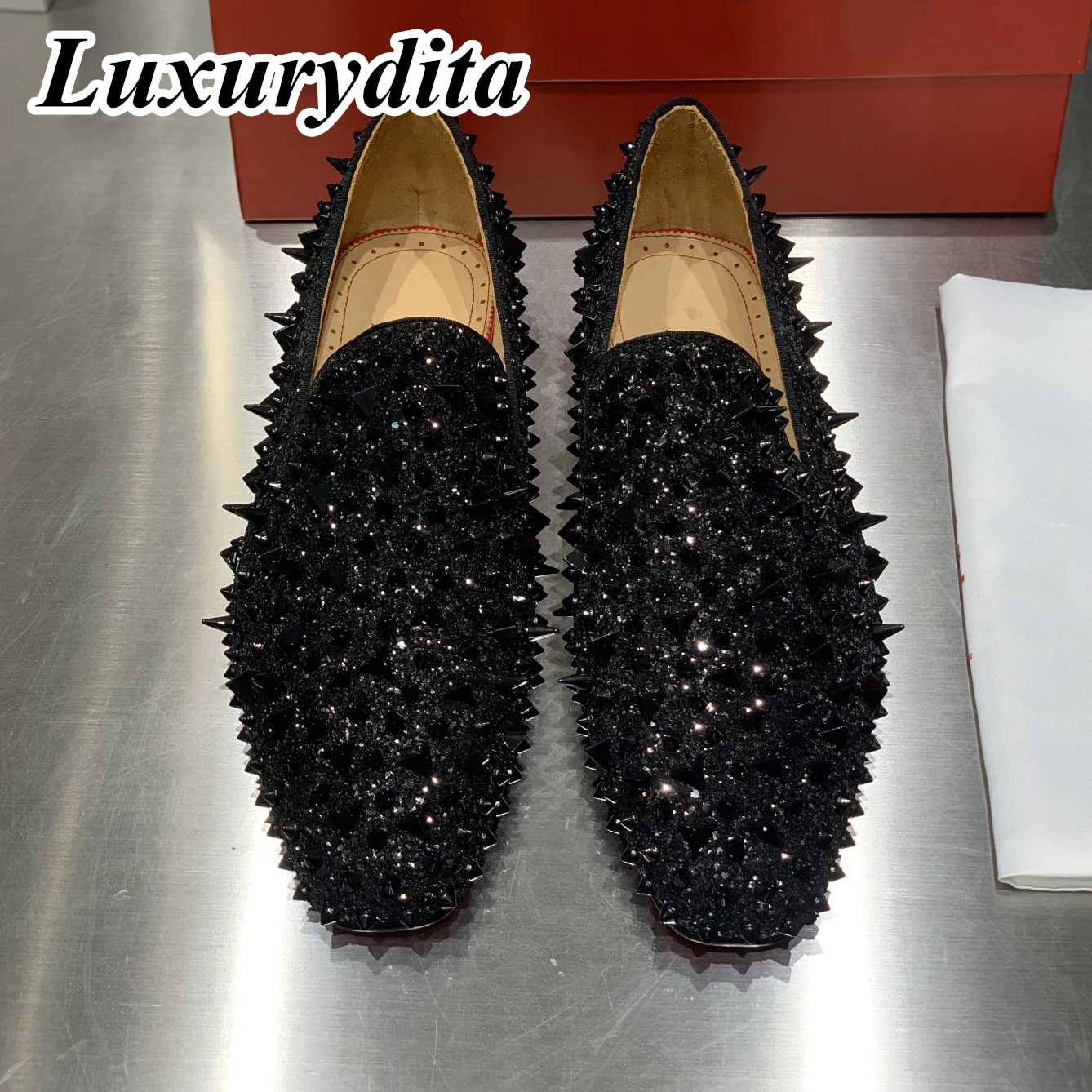 Top High Quality Mens Trendy Casual Shoes Luxury Mens Real Leather Shoes Size 38-48 Designr Red sole Business dress Shoes H1896
Top High Quality Mens Trendy Casual Shoes Luxury Mens Real Leather Shoes Size 38-48 Designr Red sole Business dress Shoes H1896