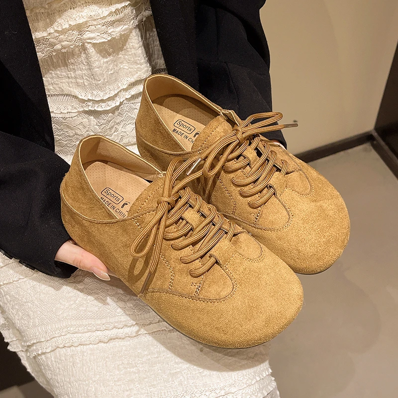 Women's Vintage Flat Shoes - Versatile Casual Low-Heel Trainer Shoes, Soft-Soled Lazy Bean Slip-On Shoes
Women's Vintage Flat Shoes - Versatile Casual Low-Heel Trainer Shoes, Soft-Soled Lazy Bean Slip-On Shoes