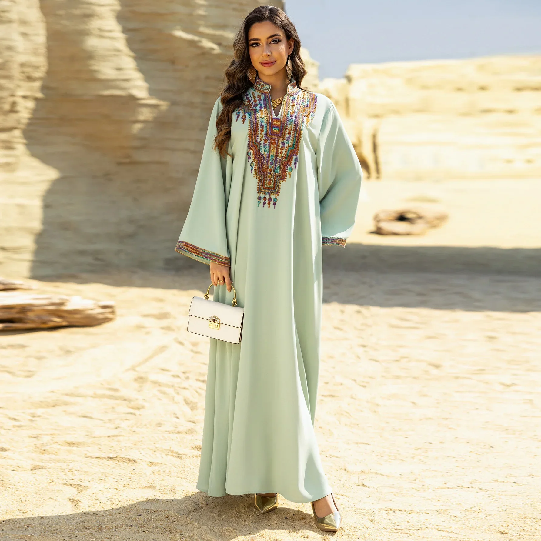 Saudi Arabic Robe Eid Djellaba Muslim Dress Embroidery Islam Jalabiya Dubai Kaftan Ramadan Women Caftan Femme Musulmane Vestidos
Saudi Arabic Robe Eid Djellaba Muslim Dress Embroidery Islam Jalabiya Dubai Kaftan Ramadan Women Caftan Femme Musulmane Vestidos