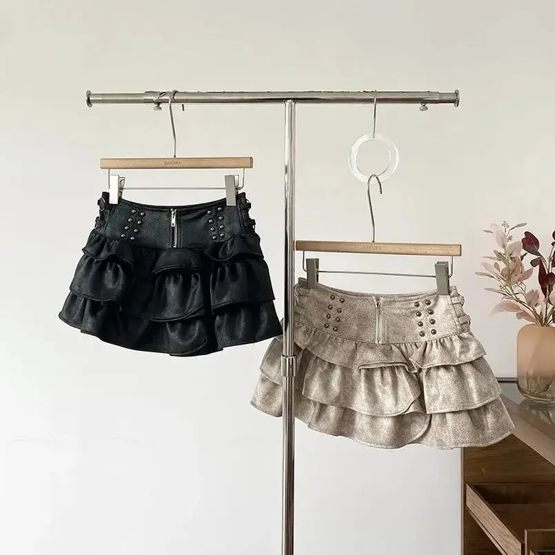 2026 Y2K Sweet Cake Skirt Women High Waist Mini Pleated Skirt Japanese Harajuku Female Kawaii Retro Party Streetwear Clothing
2026 Y2K Sweet Cake Skirt Women High Waist Mini Pleated Skirt Japanese Harajuku Female Kawaii Retro Party Streetwear Clothing