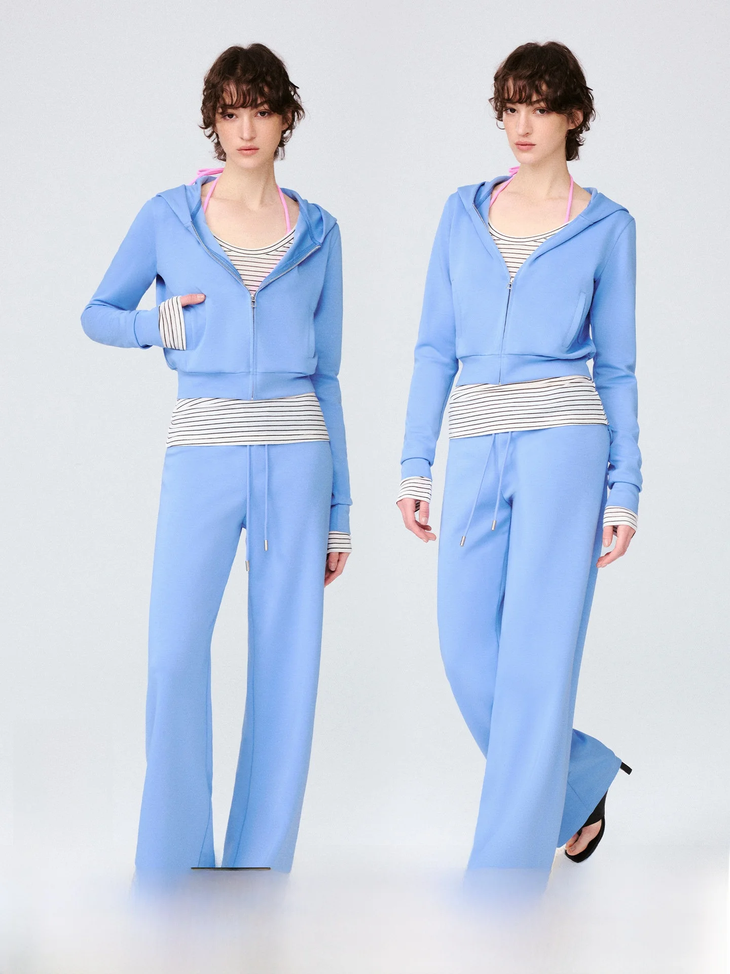 Trendkill Blue Short Hoodie Jacket Loose Slimming Drapey Casual Sweatpants Set Women's Fashion Spring Collection
Trendkill Blue Short Hoodie Jacket Loose Slimming Drapey Casual Sweatpants Set Women's Fashion Spring Collection
