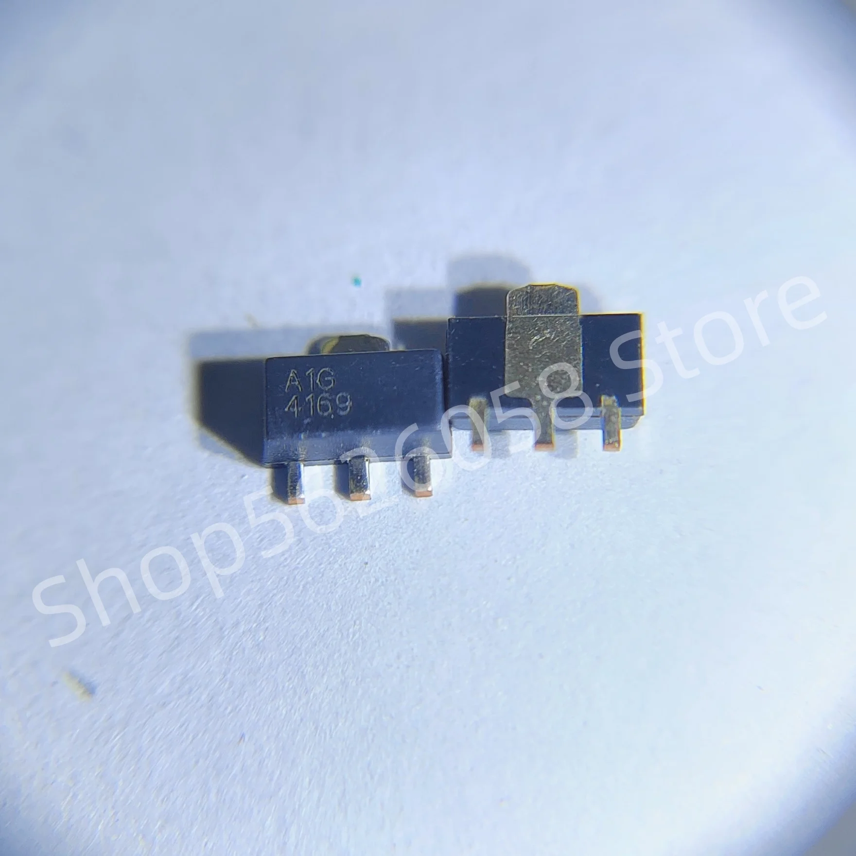 5PCS/LOT AM1-G A1G SOT89 Genuine RF Amplifier, In Stock with Free Shipping
5PCS/LOT AM1-G A1G SOT89 Genuine RF Amplifier, In Stock with Free Shipping