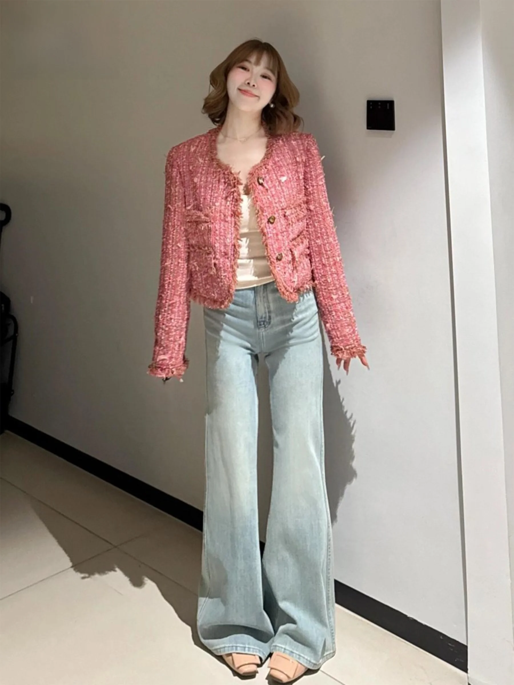 Loose High-Waist Bell Bottom Jeans Women's Light Blue American Style Casual Loose Fit Slimming Bell Pants Summer New Arrival
Loose High-Waist Bell Bottom Jeans Women's Light Blue American Style Casual Loose Fit Slimming Bell Pants Summer New Arrival