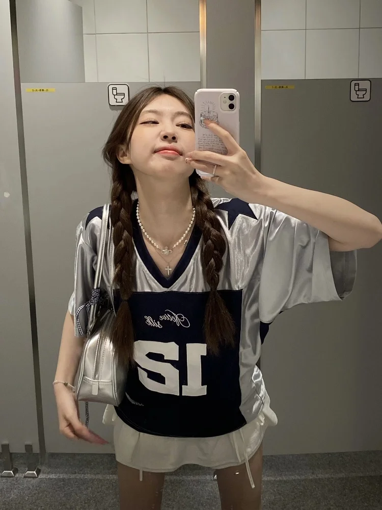 Women's Sporty Short Sleeve V-Neck Digital Number T-Shirt Breathable Mesh Casual Loose Fit Summer Sweat-Wicking T-Shirt
Women's Sporty Short Sleeve V-Neck Digital Number T-Shirt Breathable Mesh Casual Loose Fit Summer Sweat-Wicking T-Shirt