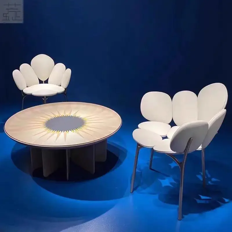 Nordic light luxury creative petal chair, bedroom personalized dressing stainless steel dining chair
Nordic light luxury creative petal chair, bedroom personalized dressing stainless steel dining chair