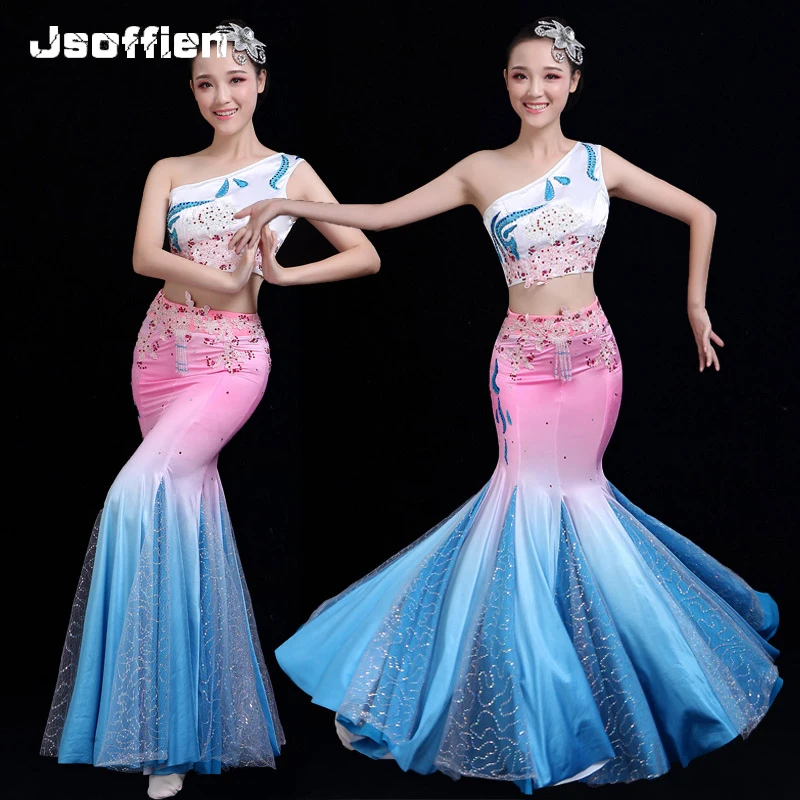 high quality gradient Dai dance costume Fishtail hmong dancing dress lady Peacock Dance clothing Festival party dancer Clothes
high quality gradient Dai dance costume Fishtail hmong dancing dress lady Peacock Dance clothing Festival party dancer Clothes