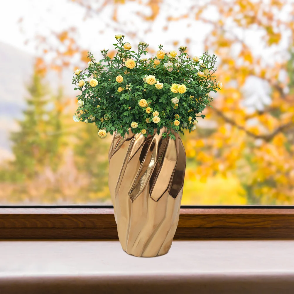 Decorative Ceramic Vase Flower Container Unique Exterior Design Practical Long Term Use Vase Flower Container
Decorative Ceramic Vase Flower Container Unique Exterior Design Practical Long Term Use Vase Flower Container