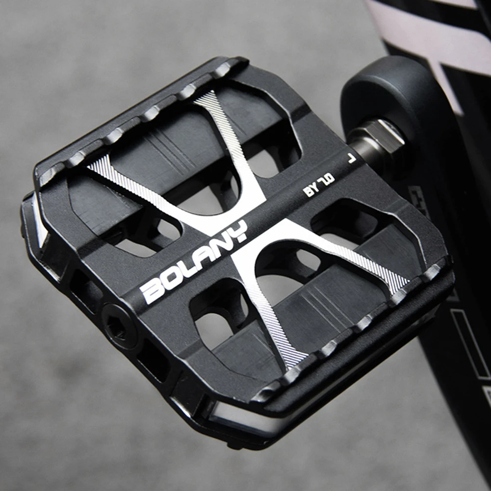 /LED /Bicycle /Pedals Type C Rechargeable Light Up Aluminum Alloy Sealed Bearing For Night Cycling Safety Mountain Bike Parts
/LED /Bicycle /Pedals Type C Rechargeable Light Up Aluminum Alloy Sealed Bearing For Night Cycling Safety Mountain Bike Parts