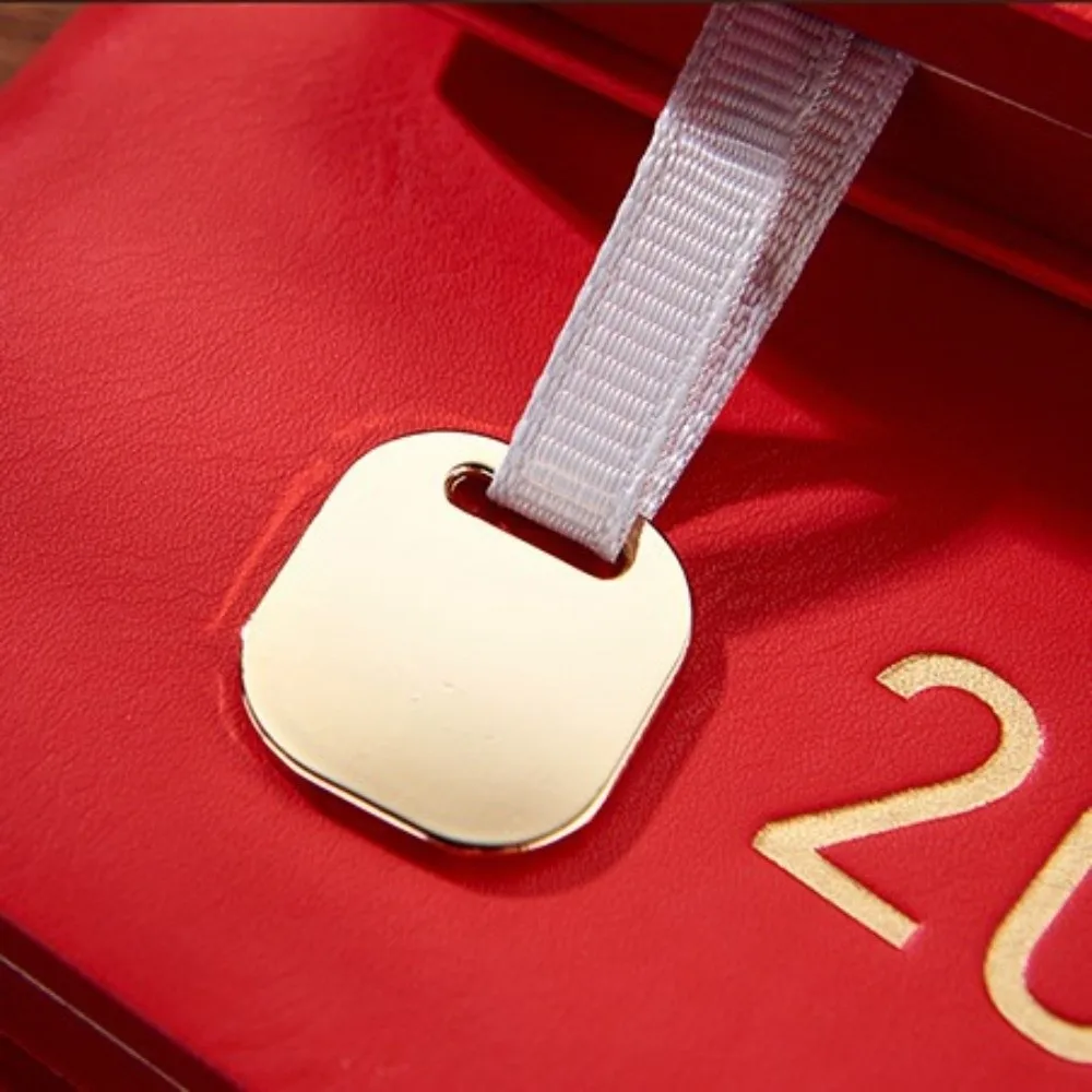 Блокнот из искусственной кожи «Год лошади», стационарный утолщенный офисный журнал, дневник, портативный износостойкий блокнот с подкладкой для класса
Блокнот из искусственной кожи «Год лошади», стационарный утолщенный офисный журнал, дневник, портативный износостойкий блокнот с подкладкой для класса