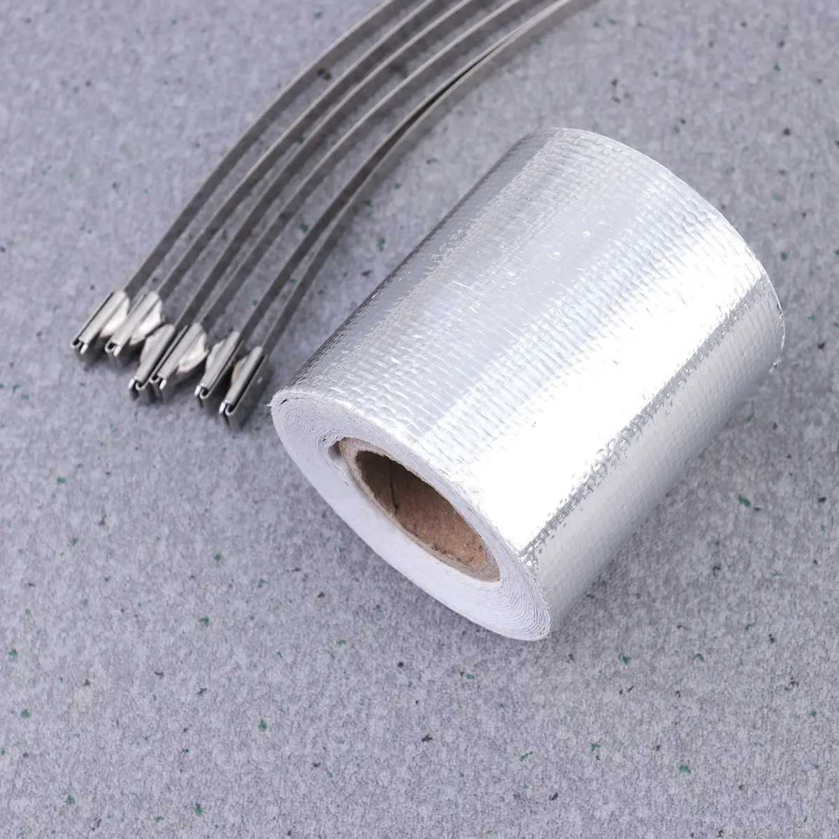 500X5X0.1Cm High Temp Aluminum Foil Tape Heat Insulated Moisture Proof Sealing For Ac Pipes Exhaust Systems Silver
500X5X0.1Cm High Temp Aluminum Foil Tape Heat Insulated Moisture Proof Sealing For Ac Pipes Exhaust Systems Silver