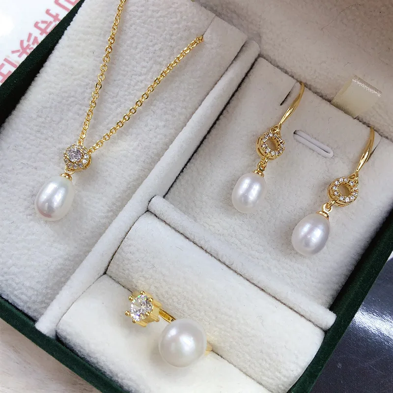 Heartfelt Natural Pearl Pendant Necklace Inlay Set Rice Bread Beads Two Bead Shapes Fashionable Matching Trend
Heartfelt Natural Pearl Pendant Necklace Inlay Set Rice Bread Beads Two Bead Shapes Fashionable Matching Trend