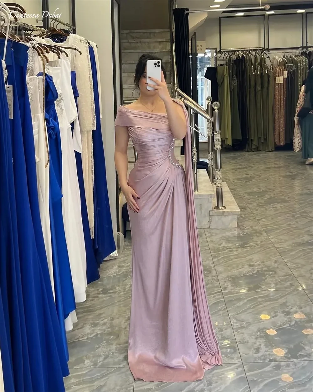 Contessa Custom off shoulder prom dress gem waist maxi sheath formal gown elegant shawl Floor-Length robes de soirée
Contessa Custom off shoulder prom dress gem waist maxi sheath formal gown elegant shawl Floor-Length robes de soirée