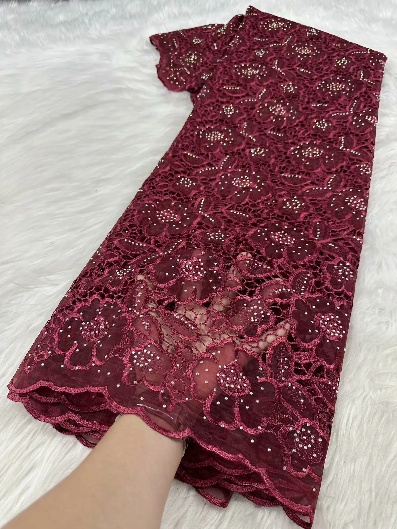 2025 High Quality French African Water Soluble Lace Nigerian organza Lace Fabric for Women Party Dress Sewing
2025 High Quality French African Water Soluble Lace Nigerian organza Lace Fabric for Women Party Dress Sewing