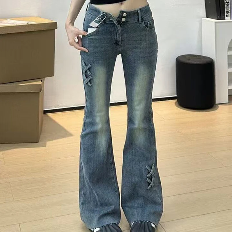 Женские джинсы в американском стиле в стиле ретро, весенне-осенние облегающие расклешенные брюки с высокой талией, стильные универсальные классические джинсовые брюки
Женские джинсы в американском стиле в стиле ретро, весенне-осенние облегающие расклешенные брюки с высокой талией, стильные универсальные классические джинсовые брюки