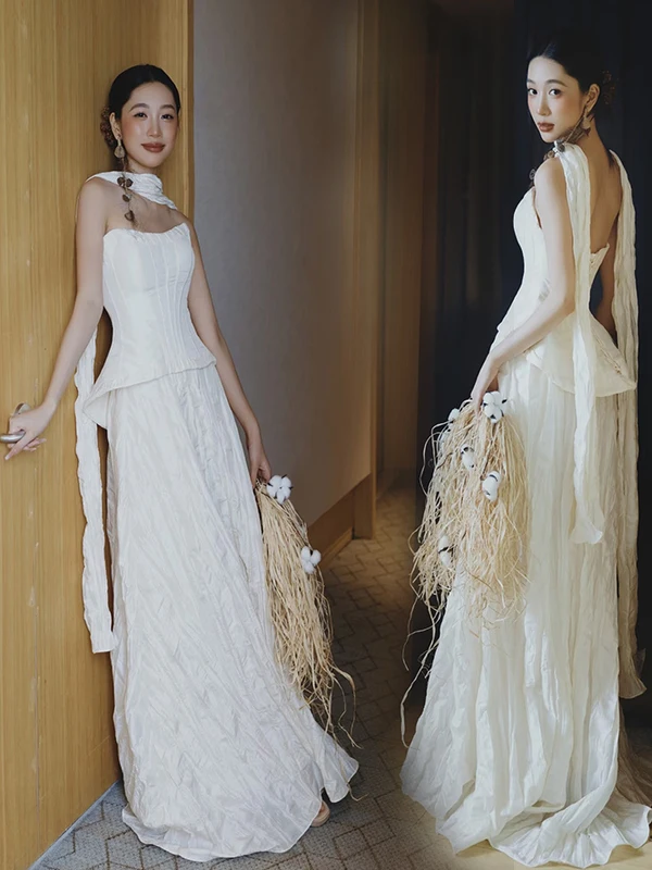 Retro Style White Strapless Outfit Women's Waist-Cinching Slimming Art Photo Costume New Arrival Studio Theme Fashion
Retro Style White Strapless Outfit Women's Waist-Cinching Slimming Art Photo Costume New Arrival Studio Theme Fashion