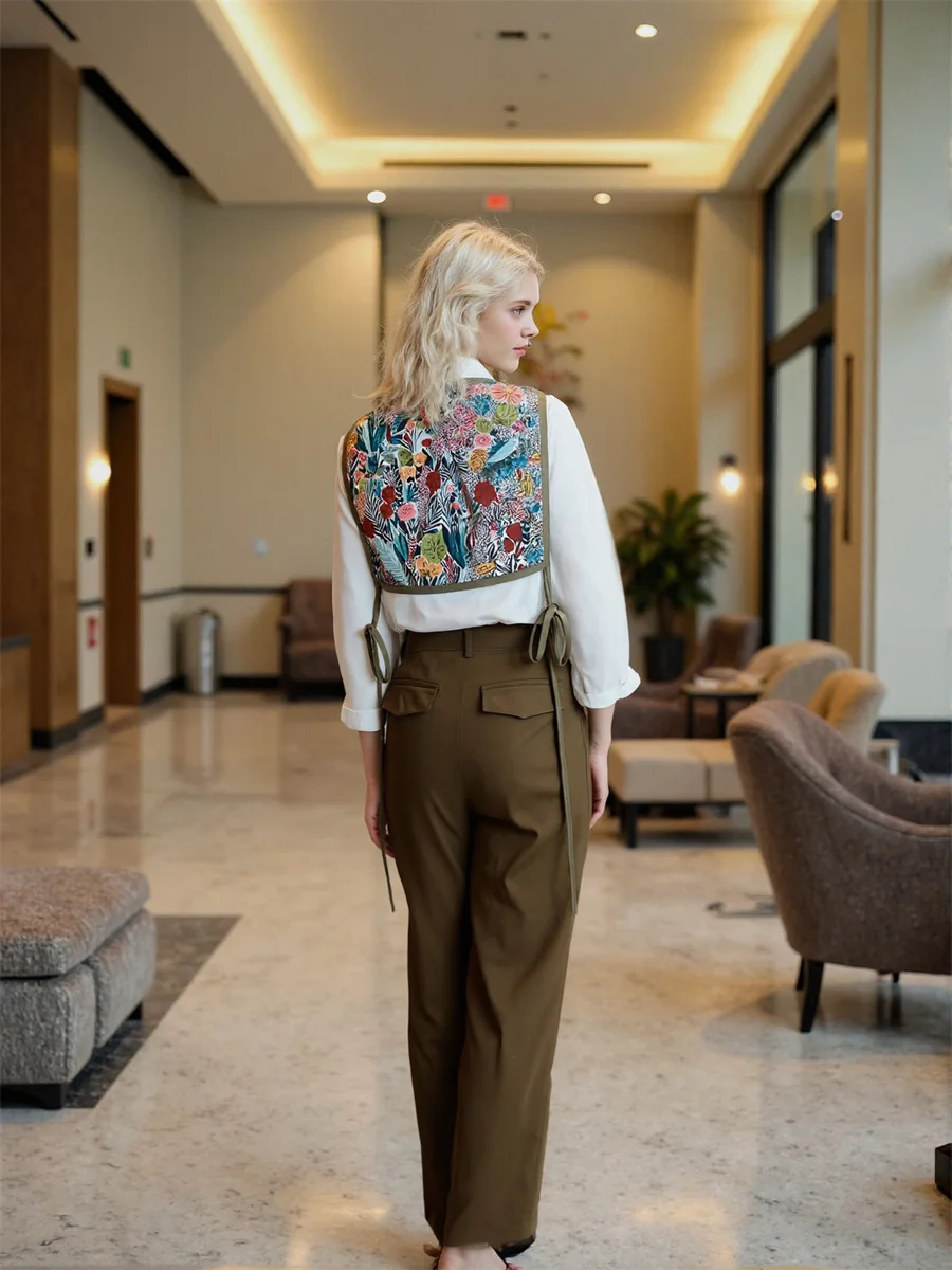 Women'S Waistcoats Embroidered Vests Woman All-Match Crop Top Leopard Animal Print Sleeveless Buttons Fashion Female Simple
Women'S Waistcoats Embroidered Vests Woman All-Match Crop Top Leopard Animal Print Sleeveless Buttons Fashion Female Simple