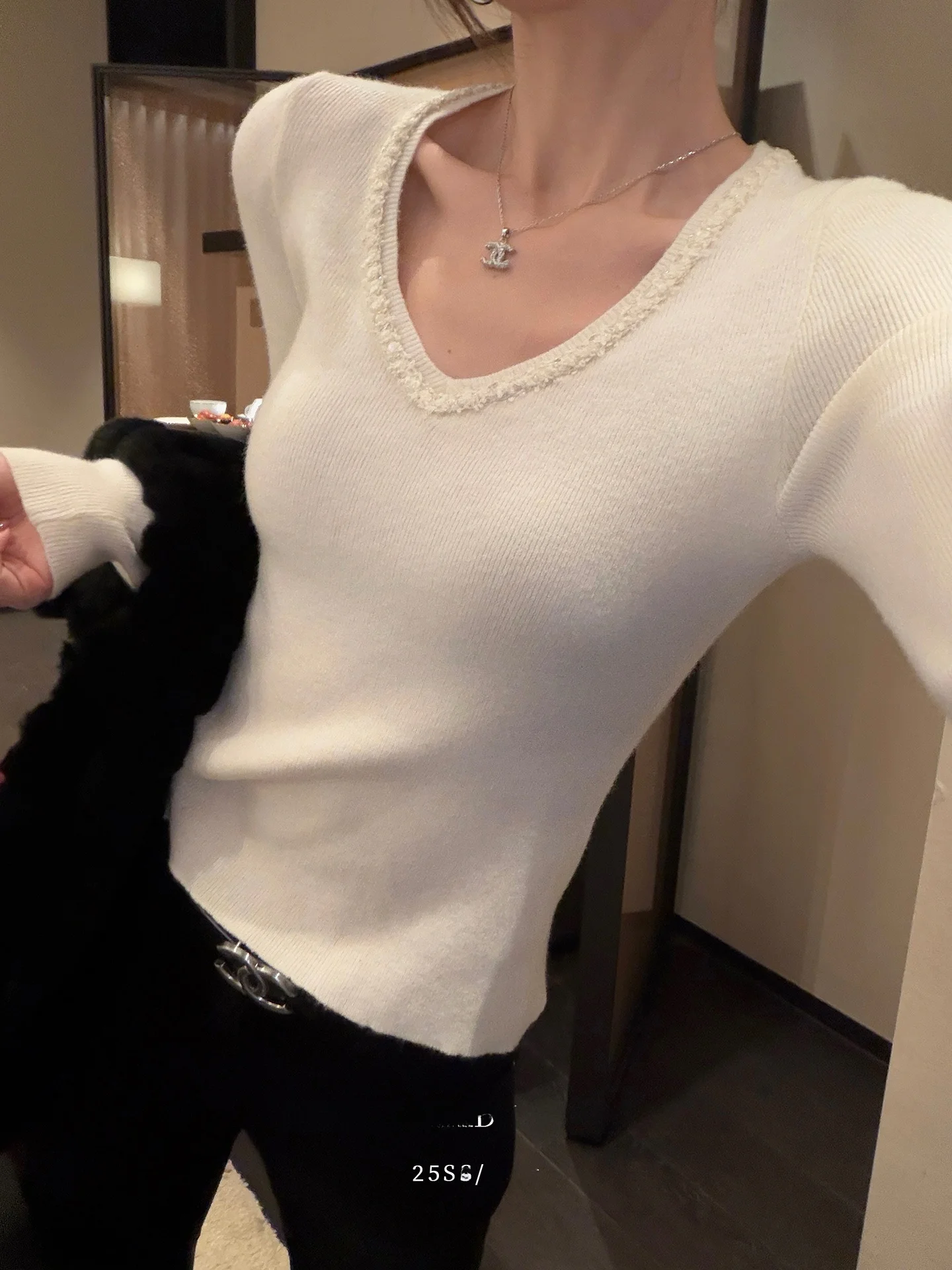 Slim Fit V-Ne Knitted Sweater Women's Base irt Bla Bean Humming Soft Polyester Fiber Long Sve Winter Warm ort Coat
Slim Fit V-Ne Knitted Sweater Women's Base irt Bla Bean Humming Soft Polyester Fiber Long Sve Winter Warm ort Coat