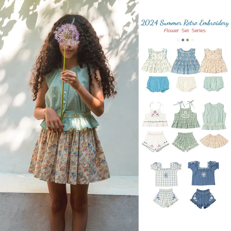 Girls Short Sleeve Shorts Two-piece Set 2024 Summer New Retro Embroidery Printing Top Cotton Fashion Shorts Children's Clothing
Girls Short Sleeve Shorts Two-piece Set 2024 Summer New Retro Embroidery Printing Top Cotton Fashion Shorts Children's Clothing