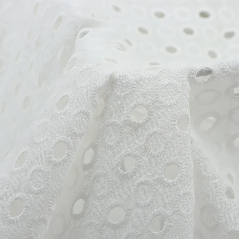 2 Yards Cotton Hollow Embroidery Flat Embroidery Flower Cloth, All Cotton Decal Fabric, Handmade Dress Decoration Accessories
2 Yards Cotton Hollow Embroidery Flat Embroidery Flower Cloth, All Cotton Decal Fabric, Handmade Dress Decoration Accessories