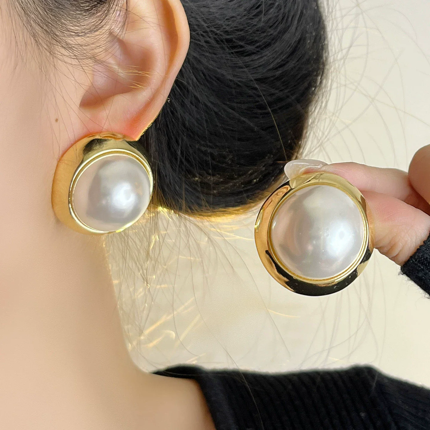 Kshmir Vintage White Resin Geometric Round Metal Earrings For Women Europe America Personality Exaggerated Party Jewelry Gift
Kshmir Vintage White Resin Geometric Round Metal Earrings For Women Europe America Personality Exaggerated Party Jewelry Gift