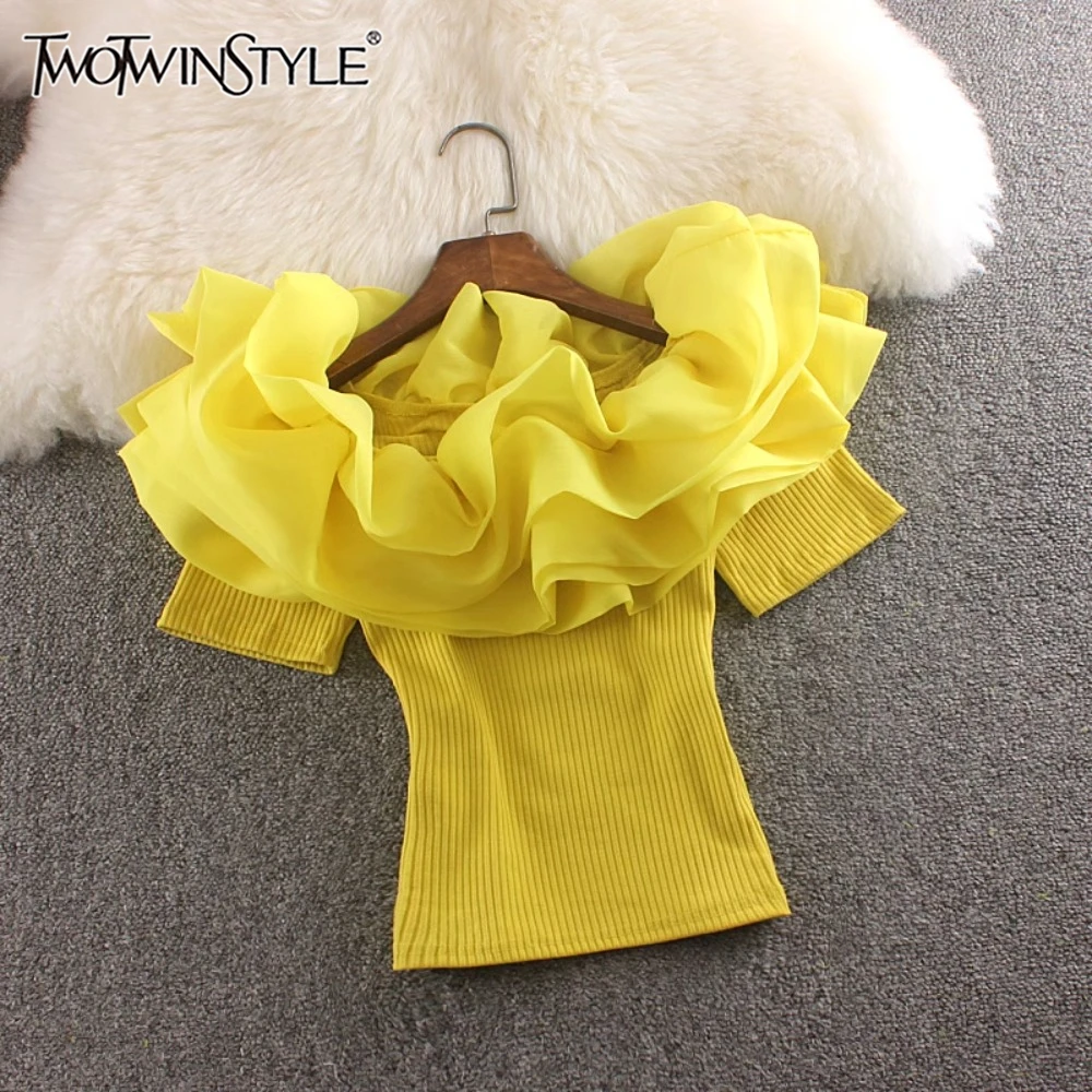 TWOTWINSTYLE New Solid Patchwork Ruffles Sweet Style T Shirts For Women O Neck Short Sleeve High Street Shirts Female KTS522451
TWOTWINSTYLE New Solid Patchwork Ruffles Sweet Style T Shirts For Women O Neck Short Sleeve High Street Shirts Female KTS522451