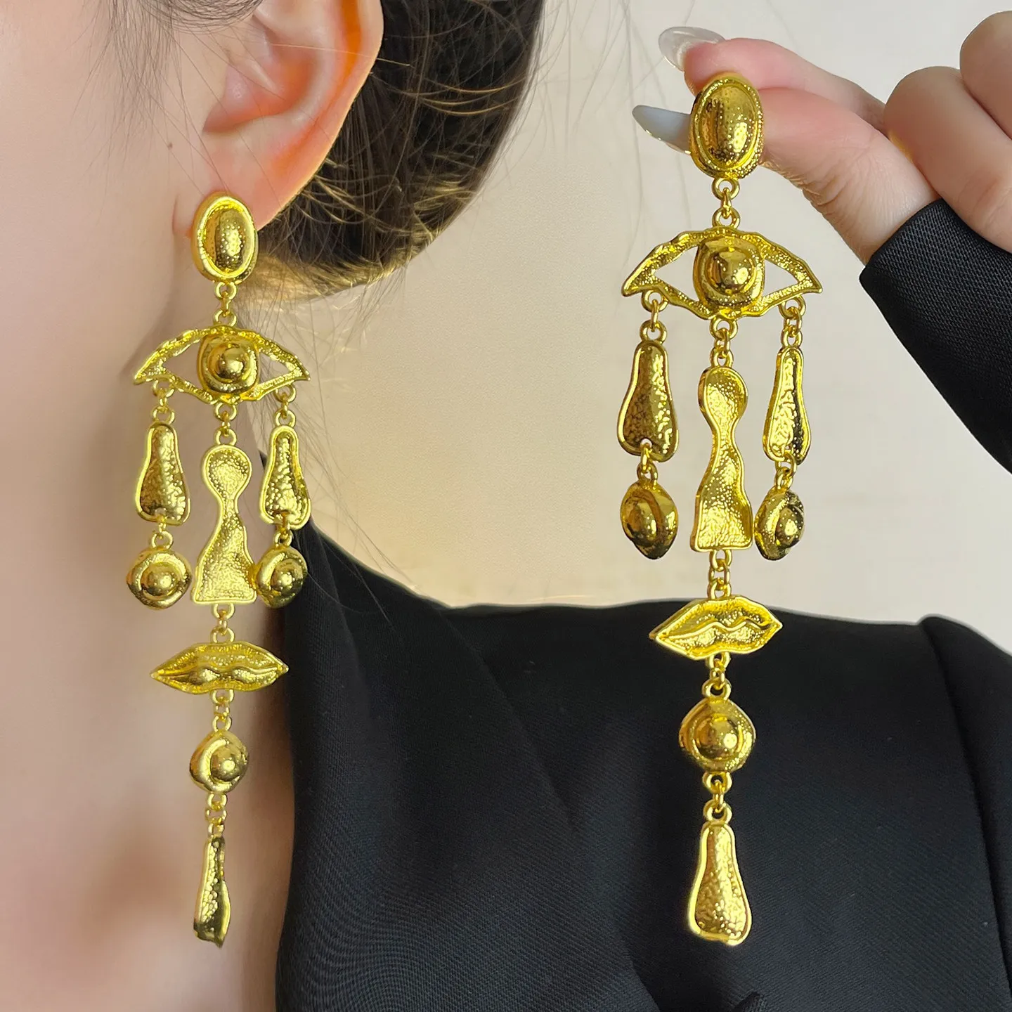Evil Eye Lip Long Drop Earrings for women Gold Silver Tone Tassel Statement Earrings for Women 14.2cm large long jewelry
Evil Eye Lip Long Drop Earrings for women Gold Silver Tone Tassel Statement Earrings for Women 14.2cm large long jewelry