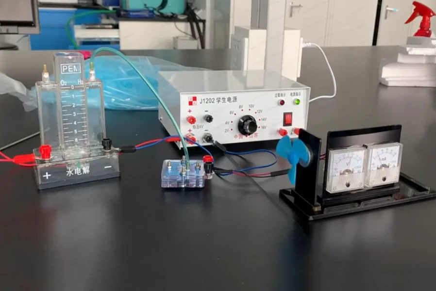 Экспериментальное устройство для электролиза воды, источник питания 16 В для старшеклассников, полный набор оборудования, учебное оборудование
Экспериментальное устройство для электролиза воды, источник питания 16 В для старшеклассников, полный набор оборудования, учебное оборудование