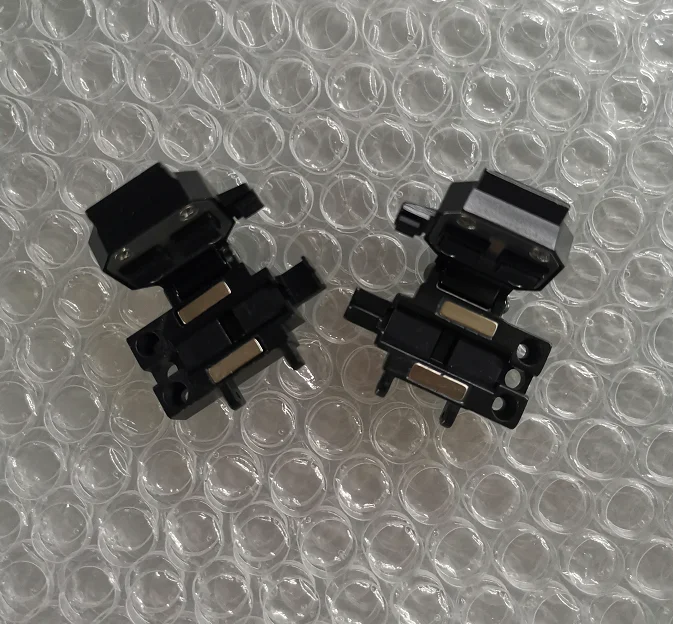 CLP 41 AV6481AV6481C1/A9/B5 optical fiber fusion machine three-in-one clamp leather cable clamp
CLP 41 AV6481AV6481C1/A9/B5 optical fiber fusion machine three-in-one clamp leather cable clamp