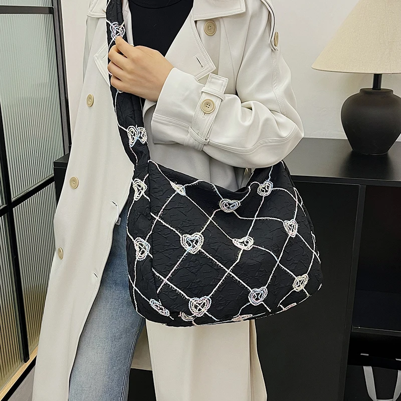 Ladies Large Capacity Simple Casual Versatile Canvas Single Shoulder Crossbody Bag New Fashion Commuting Storage Bags
Ladies Large Capacity Simple Casual Versatile Canvas Single Shoulder Crossbody Bag New Fashion Commuting Storage Bags