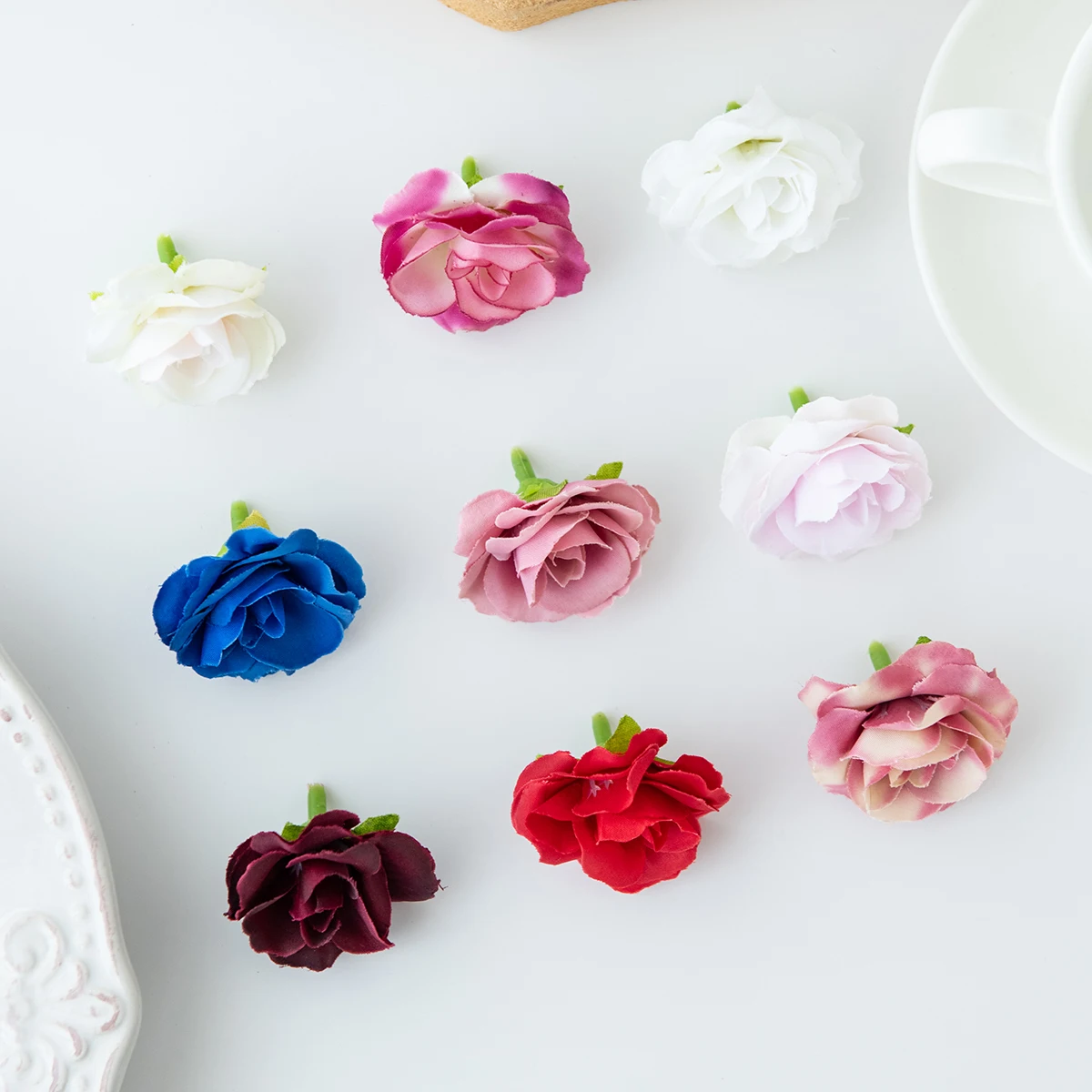 Silk Rose Tea Bud Artificial Flower Hot Sale Outdoor Garden bonsai Wedding Christmas Home Decor Festival Diy Gift candy box Box
Silk Rose Tea Bud Artificial Flower Hot Sale Outdoor Garden bonsai Wedding Christmas Home Decor Festival Diy Gift candy box Box
