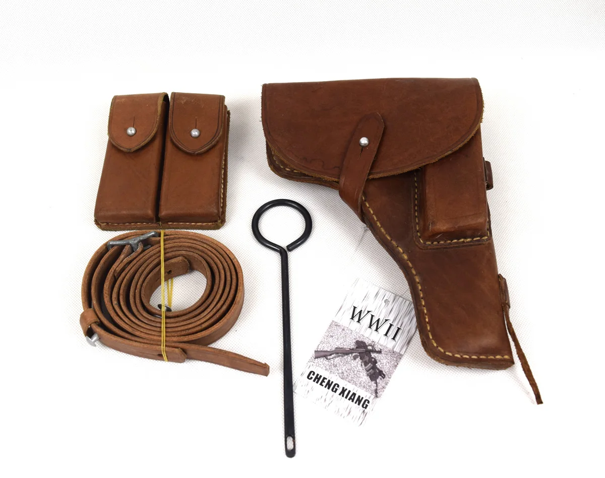 Original Surplus Vietnam War Chinese 54 TT Tokarev Pistol Leather Holster W Strap cleaning Rod
Original Surplus Vietnam War Chinese 54 TT Tokarev Pistol Leather Holster W Strap cleaning Rod