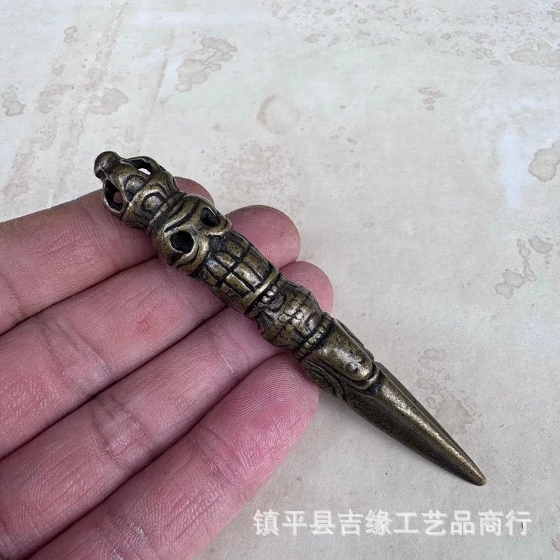 Tibetan Style Adhan Vajra Pestle Brass Craft Ornament
Tibetan Style Adhan Vajra Pestle Brass Craft Ornament