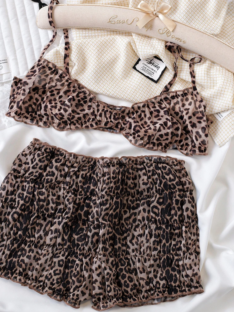 Street Leopard Print Camisole Underwear Tank Top Sexy Hottie Style Lingerie Set Bra Women Bralette
Street Leopard Print Camisole Underwear Tank Top Sexy Hottie Style Lingerie Set Bra Women Bralette