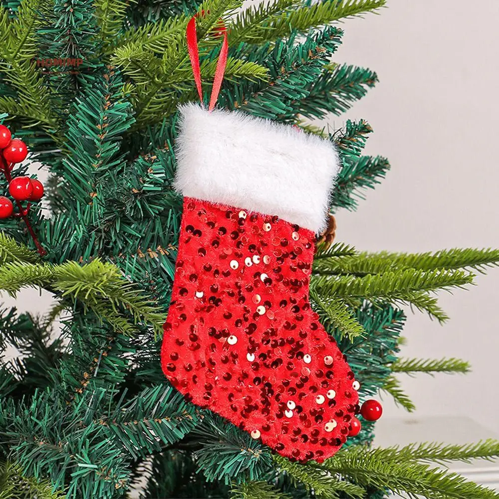 Cartoon Plush Sequins Christmas Socks Red Green Large Capacity Candy Gift Bags Exquisite Festival Christmas Tree Ornaments
Cartoon Plush Sequins Christmas Socks Red Green Large Capacity Candy Gift Bags Exquisite Festival Christmas Tree Ornaments