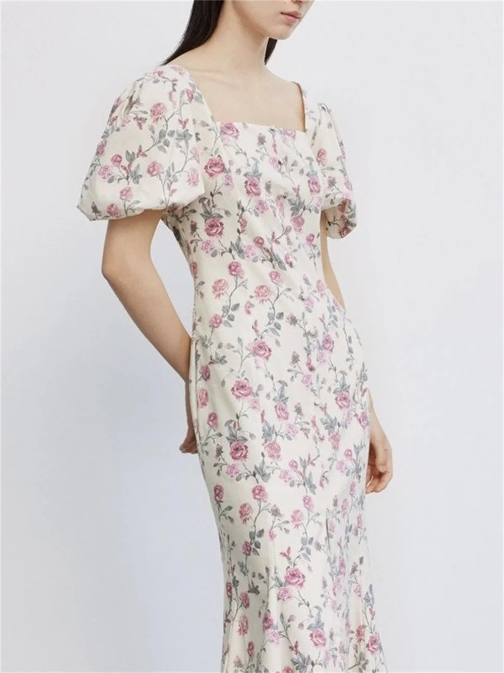 Women's Dresses Fragmented Flower Dress for Summer 2023 New Slim Fit Waist Wrapped Ladies Puff Sleeve Front Slit Fishtail Robes
Women's Dresses Fragmented Flower Dress for Summer 2023 New Slim Fit Waist Wrapped Ladies Puff Sleeve Front Slit Fishtail Robes