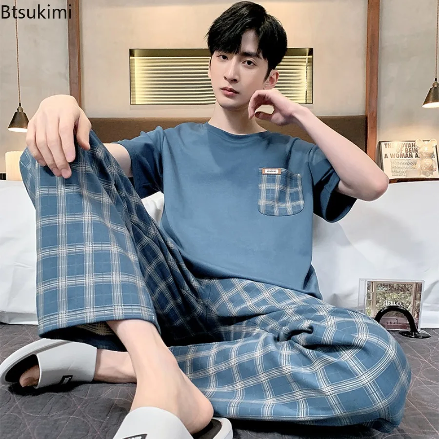 2025 Summer Men's Pajamas Sets Thin Style Plaid Casual Short Tops +Long Pants Sets Men's Sleepwear Nightwear Male Homewear Suit
2025 Summer Men's Pajamas Sets Thin Style Plaid Casual Short Tops +Long Pants Sets Men's Sleepwear Nightwear Male Homewear Suit